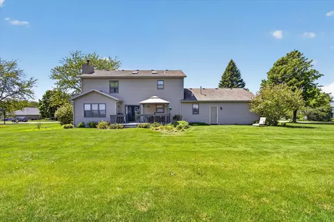 Exterior - 12117 Whispering Winds Dr, Roscoe, IL 61073 photo 7 of 9
