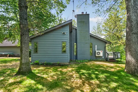 Exterior - 1110 White Pine Dr, Dixon, IL 61021 photo 12 of 23