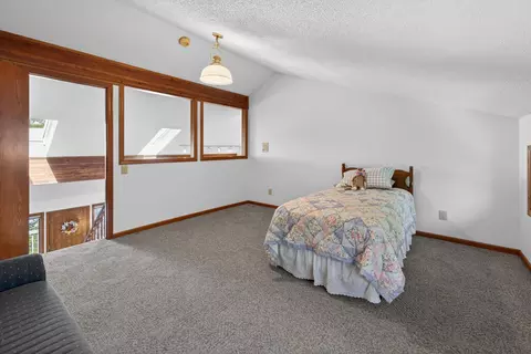 Bedroom - 1110 White Pine Dr, Dixon, IL 61021 photo 4 of 4