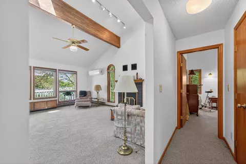 Entry Way - 1110 White Pine Dr, Dixon, IL 61021 photo 3 of 5