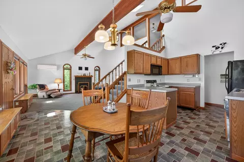 Dining - 1110 White Pine Dr, Dixon, IL 61021 photo 3 of 3