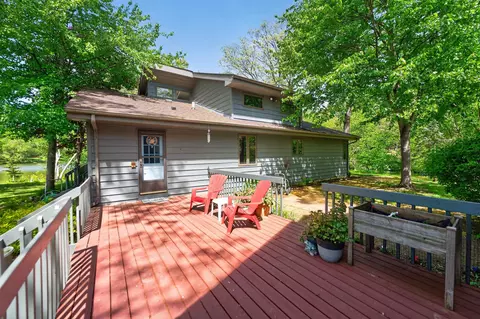 Exterior - 1110 White Pine Dr, Dixon, IL 61021 photo 8 of 23