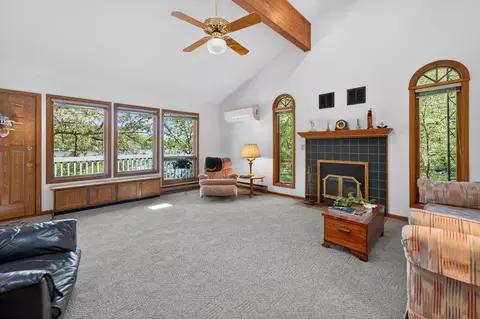 Living - 1110 White Pine Dr, Dixon, IL 61021 photo 3 of 3
