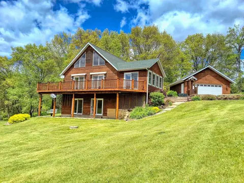 27-55 Ridgeview, Lanark, IL 61046
