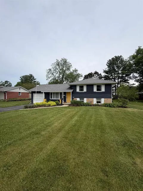 723 E Franklin St, Rockton, IL 61072
