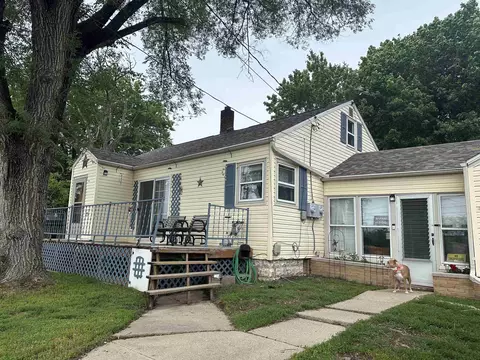 626 N 4th St, Savanna, IL 61074