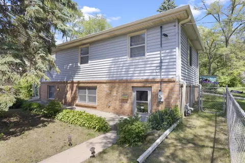 2618 Pleasant View Ave, Rockford, IL 61108
