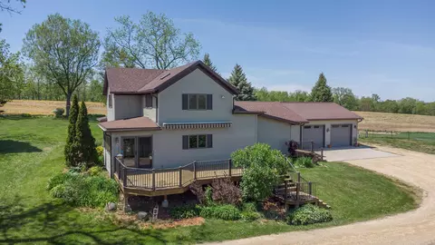 25303 Spring Valley Rd, Shannon, IL 61078
