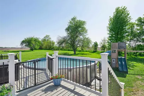 Exterior - 12521 E High Rd, Davis Junction, IL 61020 photo 4 of 5