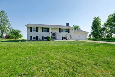 12521 E High Rd, Davis Junction, IL 61020