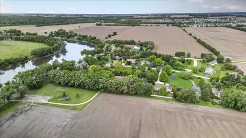 View/Area - 4802 Pipers Way Ln, Roscoe, IL 61073 photo 4 of 13