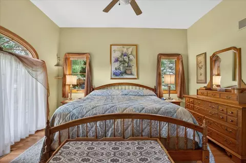 Bedroom - 4802 Pipers Way Ln, Roscoe, IL 61073 photo 2 of 7