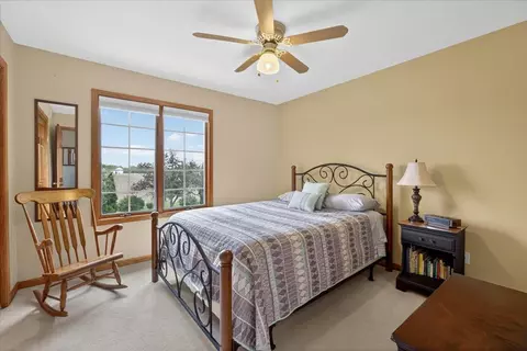 Bedroom - 4802 Pipers Way Ln, Roscoe, IL 61073 photo 4 of 7