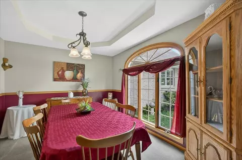 Dining - 4802 Pipers Way Ln, Roscoe, IL 61073 photo 3 of 4