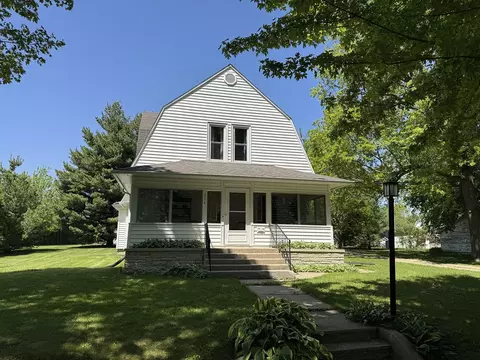 Exterior - 314 Plummer Ave, Chadwick, IL 61014 photo 2 of 7