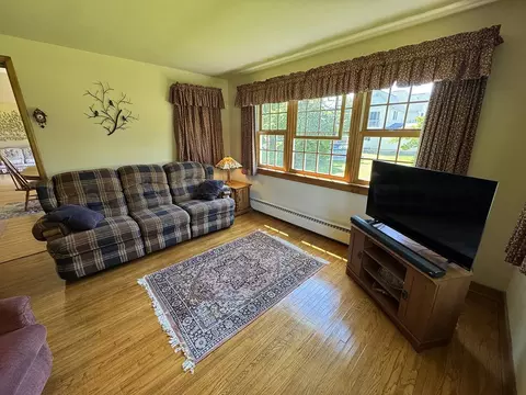 Living - 314 Plummer Ave, Chadwick, IL 61014 photo 6 of 7