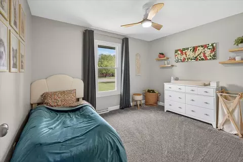 Bedroom - 6137 Upper Ridge Way, Roscoe, IL 61073 photo 4 of 5