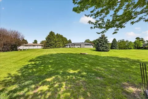 Exterior - 6137 Upper Ridge Way, Roscoe, IL 61073 photo 15 of 15