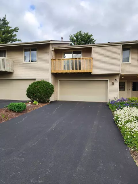 4657 High Point Dr, Rockford, IL 61114