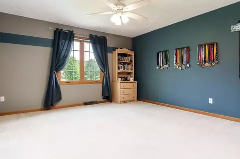 12317 Dunham Dr, Roscoe, IL 61073 photo 37