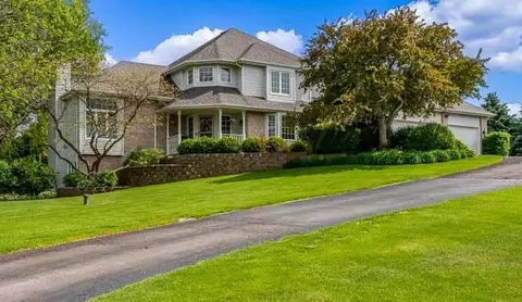 12317 Dunham Dr, Roscoe, IL 61073