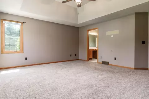 12317 Dunham Dr, Roscoe, IL 61073 photo 28