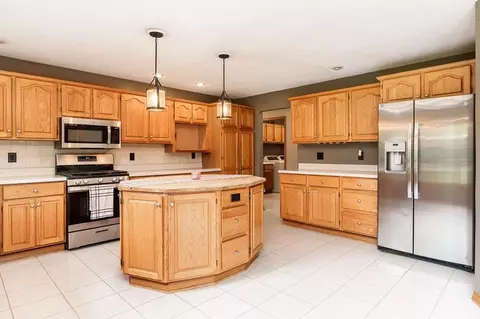 12317 Dunham Dr, Roscoe, IL 61073 photo 15