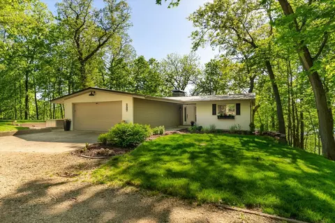 1127 Loganberry Ln, Varna, IL 61375