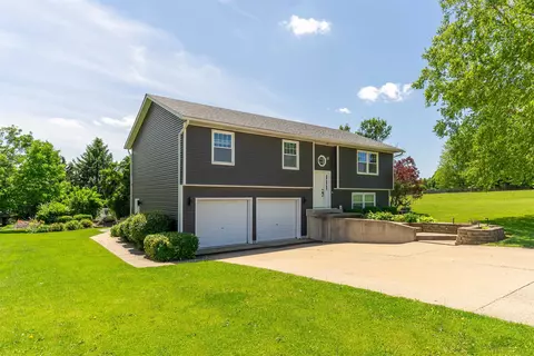 3473 E Cleveland St, Ladd, IL 61329
