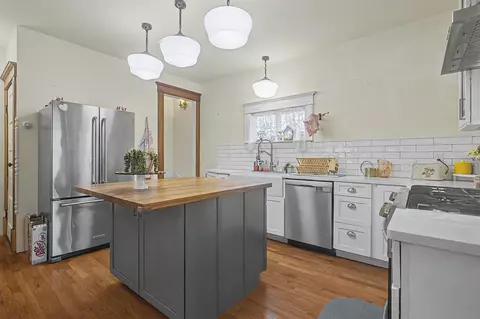 Kitchen - 2928 E Stagecoach Trl, Apple River, IL 61001 photo 1 of 2