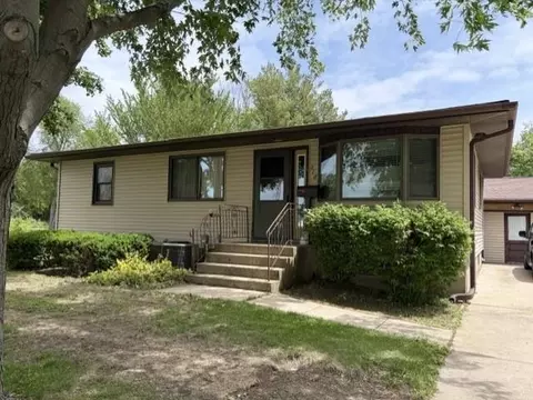 318 N 2nd Rd, Tonica, IL 61370