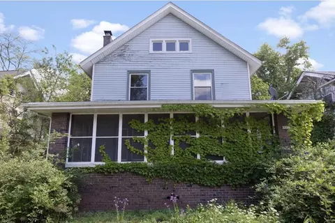 1239 Garrison Ave, Rockford, IL 61103