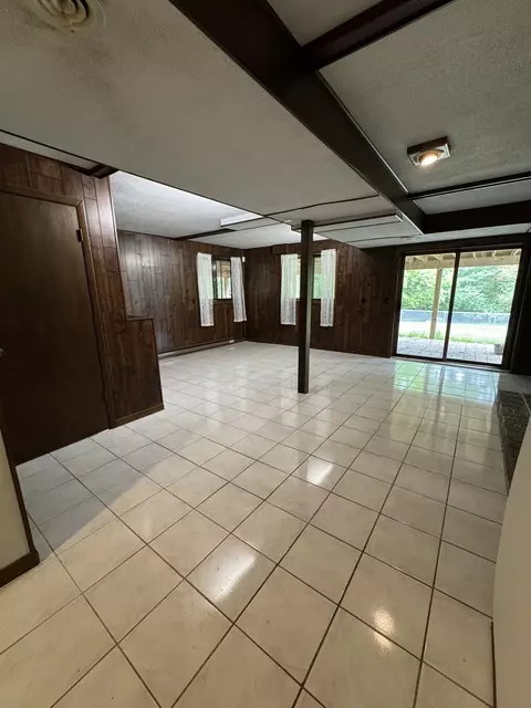 Living - 7705 E Rockton Rd, Roscoe, IL 61073 photo 2 of 2
