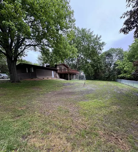 Exterior - 7705 E Rockton Rd, Roscoe, IL 61073 photo 2 of 5