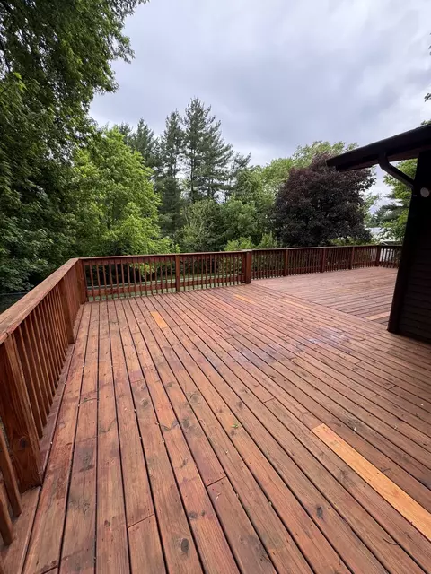 Exterior - 7705 E Rockton Rd, Roscoe, IL 61073 photo 3 of 5