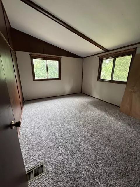 Bedroom - 7705 E Rockton Rd, Roscoe, IL 61073 photo 2 of 2