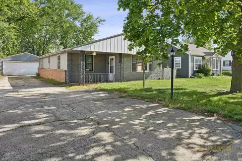 308 Gilbert Ter, Machesney Park, IL 61115