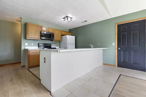 Kitchen - 10050 Skipperling Rd, Roscoe, IL 61073 photo 1 of 3