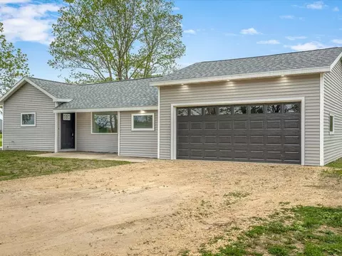 511 W South St, Durand, IL 61024