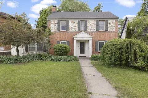 206 N Highland Ave, Rockford, IL 61107