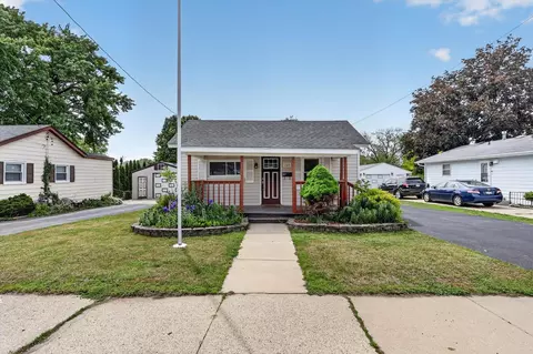 240 S Adams St, South Beloit, IL 61080