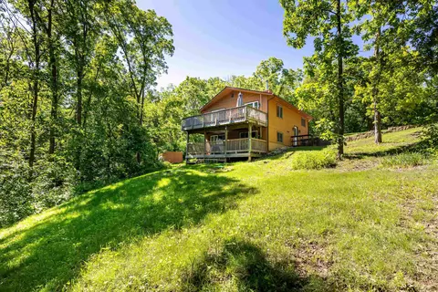 3 Briarwood Trl, Galena, IL 61036
