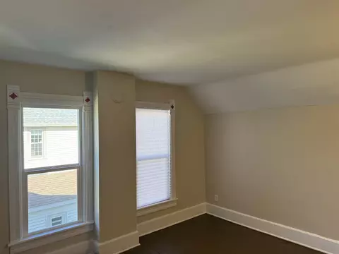 Bedroom - 621 E Garden St, Freeport, IL 61032 photo 2 of 6