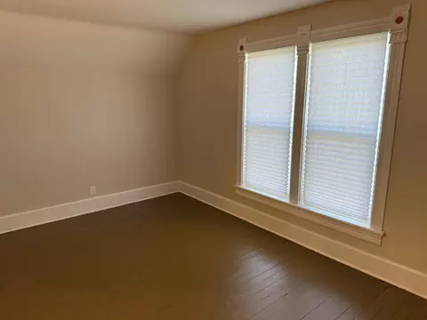 Bedroom - 621 E Garden St, Freeport, IL 61032 photo 3 of 6