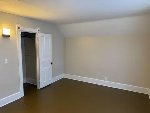 Bedroom - 621 E Garden St, Freeport, IL 61032 photo 4 of 6