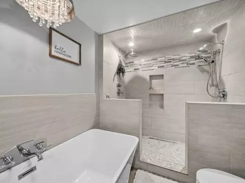 Bath - 8294 N Leaf River Rd, Leaf River, IL 61047 photo 6 of 6