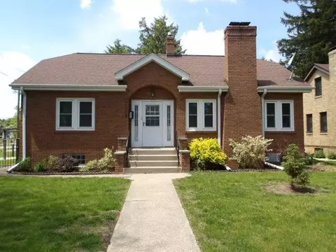 606 Robert Ave, Rockford, IL 61107