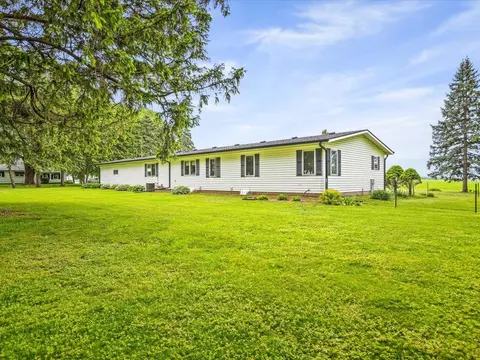 Exterior - 8500 Manchester Rd, Capron, IL 61012 photo 8 of 11