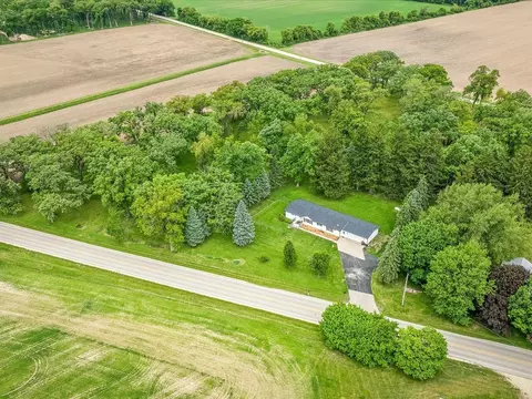 View/Area - 8500 Manchester Rd, Capron, IL 61012 photo 4 of 10