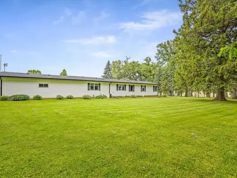 Exterior - 8500 Manchester Rd, Capron, IL 61012 photo 10 of 11